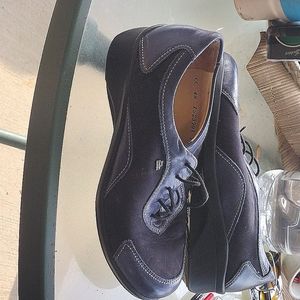 Girls size 4.5 Finn Comfort shoes